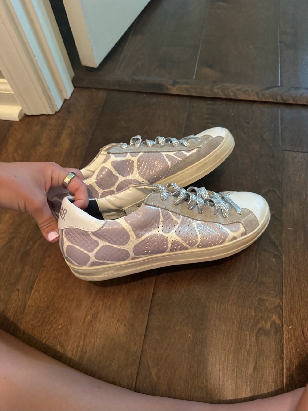 P448 Grey and White Giraffe-Print Women's Sneakers